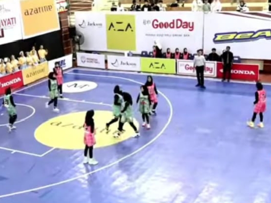Heri Tito Bawa Tim Putri SMA 3 Bukittinggi vs SMA 8 Padang 27–1 di DBL 2025