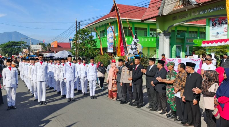 Danramil 07/Tilatang Kamang Bangga Dengan Pawai Alegoris Sebagai Wadah Perkuat Persaudaraan dan Kebersamaan